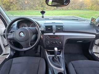 2011 BMW 1 серии 116i I (E81/E82/E87/E88) Рестайлинг, белый, 800000 рублей, вид 5