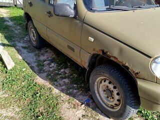 2005 Chevrolet Niva I, бежевый, 150000 рублей, вид 3
