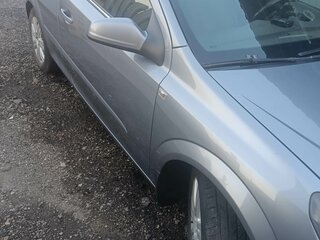 2009 Opel Astra GTC H Рестайлинг, серебристый, 449000 рублей, вид 1