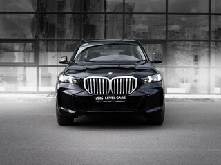 2025 BMW X5 Long 30Li IV (G05/G18) Рестайлинг, чёрный, 9270000 рублей, вид 3