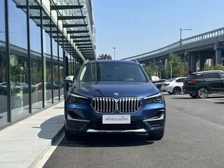 2022 BMW X1 Long 20Li sDrive II (F48) Рестайлинг, синий, 1730000 рублей, вид 2