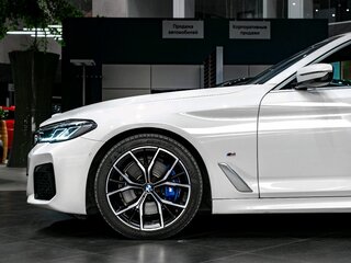 2021 BMW 5 серии 530i VII (G30/G31/G38) Рестайлинг, белый, 5450000 рублей, вид 4