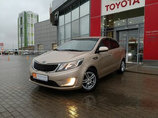 2014 Kia Rio 6-speed III, бежевый, 1050000 рублей, вид 1