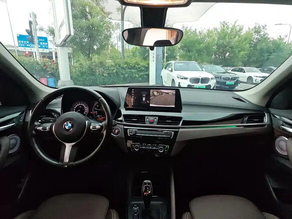 2022 BMW X1 Long 20Li sDrive II (F48) Рестайлинг, белый, 2100000 рублей - вид 15
