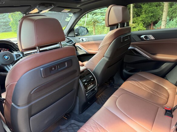 2020 BMW X6 M50d III (G06), чёрный - вид 2