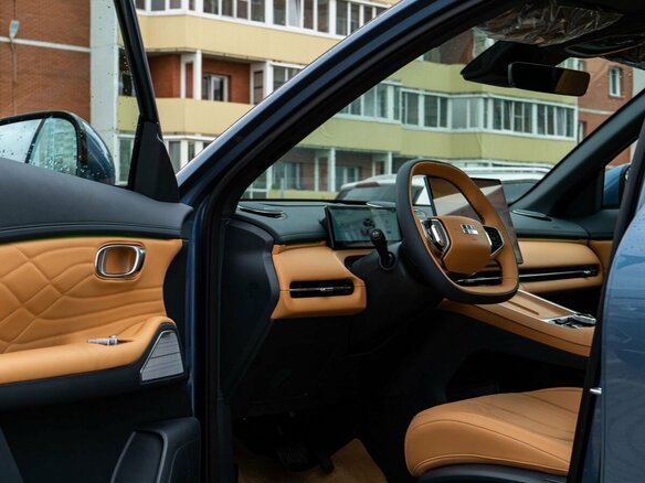 2026 Geely EX5 Гибрид EM-R, синий, 3829990 рублей - вид 5