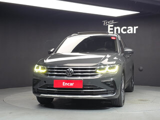 2021 Volkswagen Tiguan II Рестайлинг, серый, 3250000 рублей, вид 3