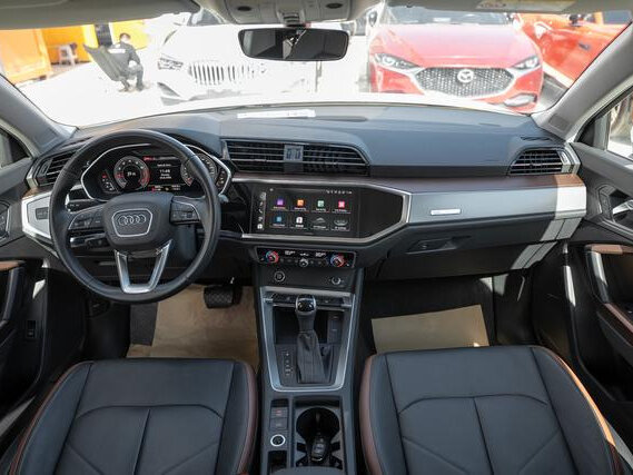 2022 Audi Q3 35 TFSI II (F3), белый, 2121000 рублей - вид 11