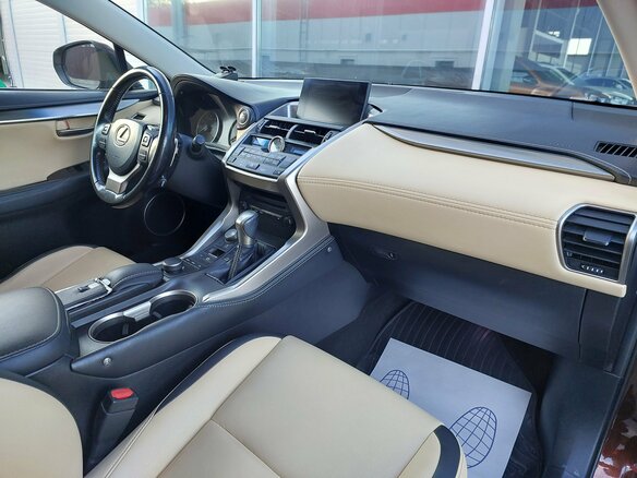 2017 Lexus NX 300 I Рестайлинг, коричневый, 2599000 рублей - вид 13