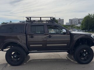 2010 Nissan Navara (Frontier) III (D40), серый, 2800000 рублей, вид 2