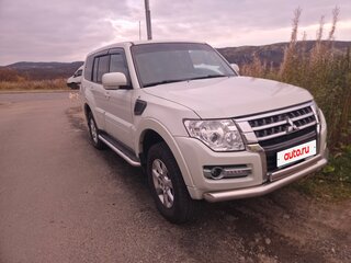 2015 Mitsubishi Pajero IV Рестайлинг 2, белый, 2350000 рублей, вид 2