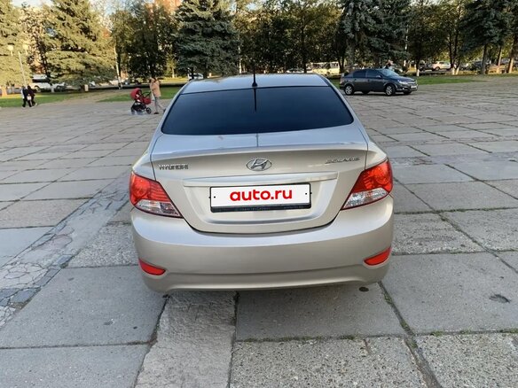 2014 Hyundai Solaris I, бежевый, 850000 рублей - вид 6