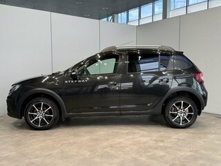2015 Renault Sandero Stepway II, чёрный, 850000 рублей, вид 2