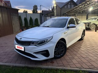 2018 Kia Optima IV Рестайлинг, белый, 1050000 рублей, вид 1