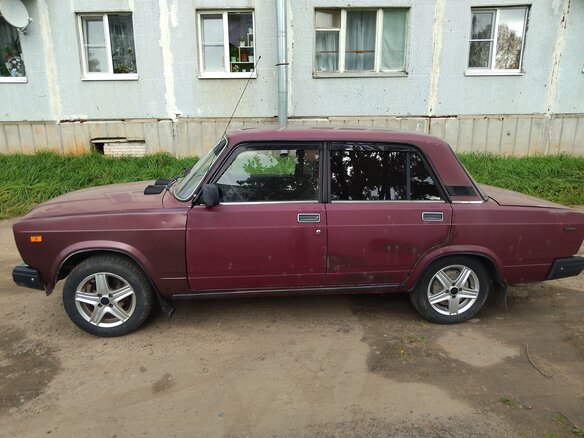 2003 Lada (ВАЗ) 2107, пурпурный, 140000 рублей - вид 6