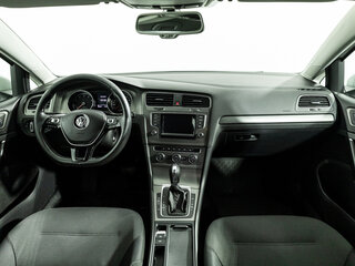 2013 Volkswagen Golf VII, белый, 849585 рублей, вид 1