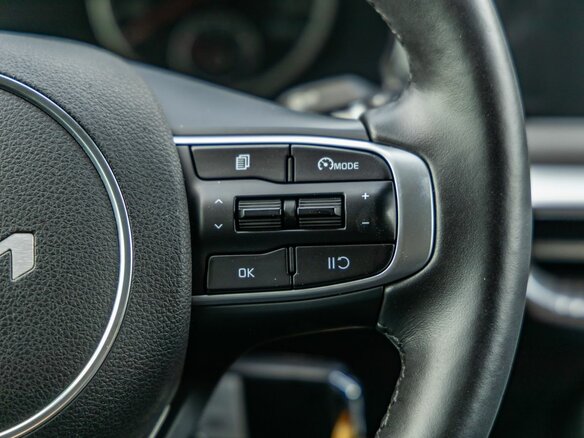 2022 Kia K5 III, белый, 2448000 рублей - вид 18