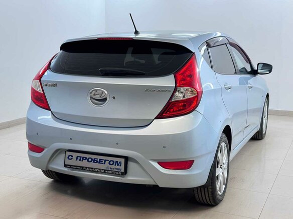 2012 Hyundai Solaris I, серый, 805000 рублей - вид 3