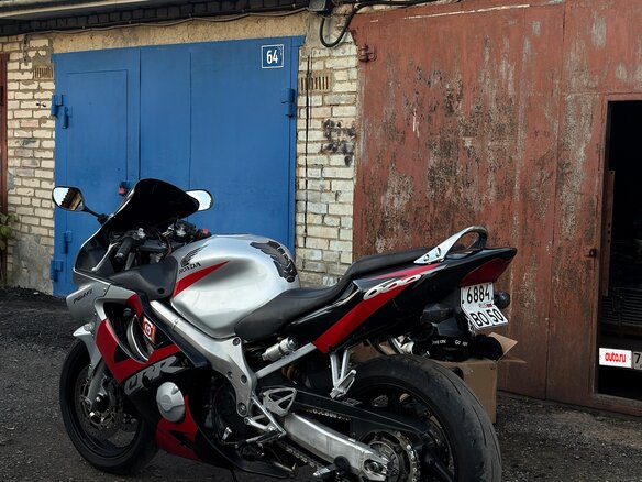 2003 Honda CBR 600F, серебристый, 430000 рублей - вид 5