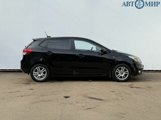 2017 Kia Rio III Рестайлинг, чёрный, 1100000 рублей, вид 4