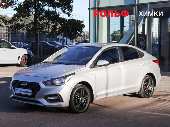 2019 Hyundai Solaris II, серебристый, 870000 рублей