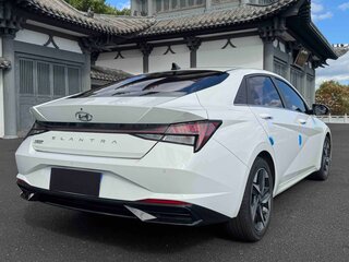 2022 Hyundai Elantra VII (CN7), белый, 1390000 рублей, вид 4
