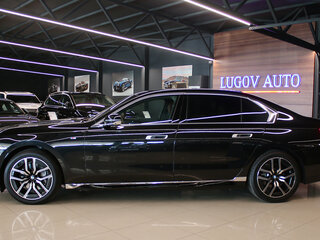 2025 BMW 7 серии 740i xDrive VII (G70), чёрный, 14500000 рублей, вид 2