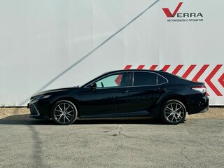2022 Toyota Camry VIII (XV70) Рестайлинг, чёрный, 2290000 рублей, вид 2