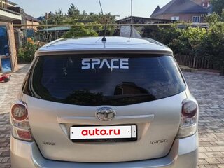 2010 Toyota Verso I, серебристый, 1100000 рублей, вид 3