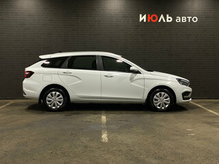 2024 Lada (ВАЗ) Vesta SW I Рестайлинг (NG), белый, 1270000 рублей, вид 4