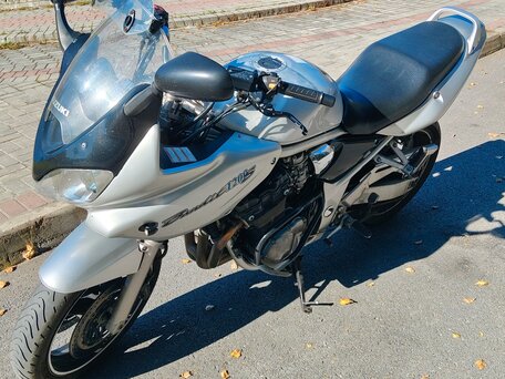 2006 Suzuki Bandit 1200, серебристый, 385000 рублей, вид 5