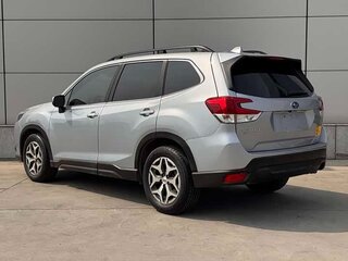 2022 Subaru Forester V Рестайлинг, серебристый, 3090000 рублей, вид 4