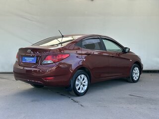 2011 Hyundai Solaris I, красный, 640000 рублей, вид 4