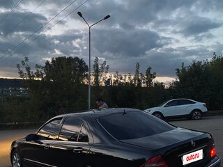 2002 Mercedes-Benz S-Класс 320 Long IV (W220), чёрный, 530000 рублей, вид 4