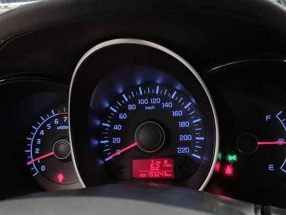 2013 Kia Rio III, серый, 659000 рублей - вид 9