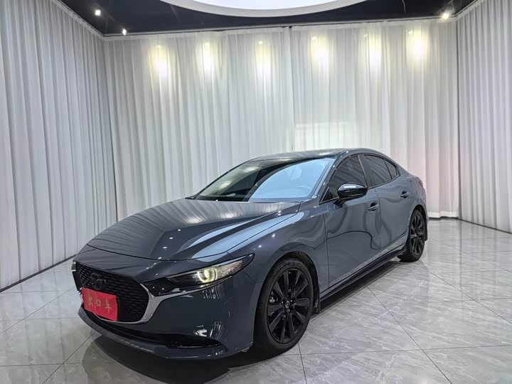 Открыть фотографии: Mazda 3 IV (BP)