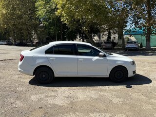 2018 Skoda Rapid I Рестайлинг, белый, 790000 рублей, вид 3