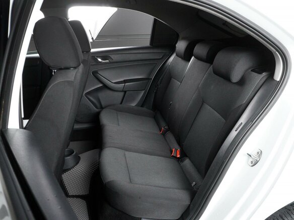 2016 Skoda Rapid I, белый, 819000 рублей - вид 8