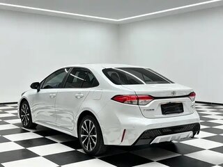2023 Toyota Corolla Sporty XII (E210) Рестайлинг, белый, 1690000 рублей, вид 4
