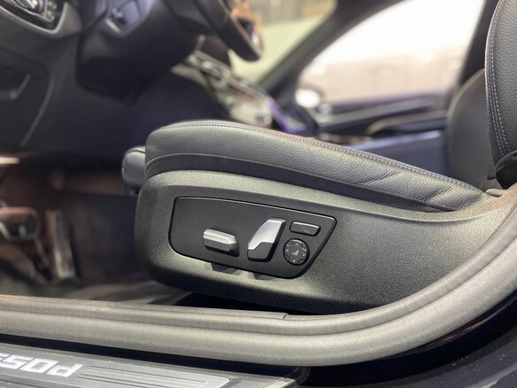 2019 BMW 5 серии M550d xDrive VII (G30/G31/G38), чёрный, 4639900 рублей - вид 13