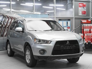 2010 Mitsubishi Outlander II Рестайлинг, серебристый, 999000 рублей, вид 3