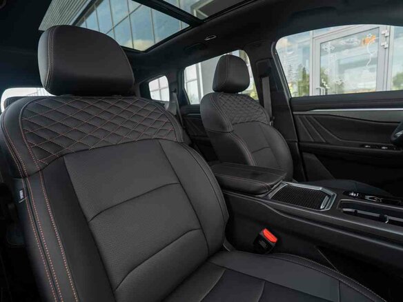 2026 Geely Okavango I Рестайлинг, серый, 4085990 рублей - вид 14
