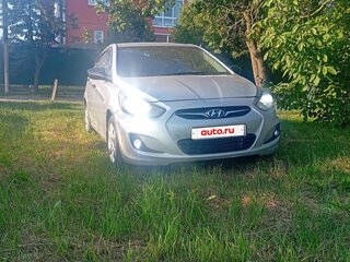 2011 Hyundai Solaris I, серебристый, 650000 рублей, вид 5
