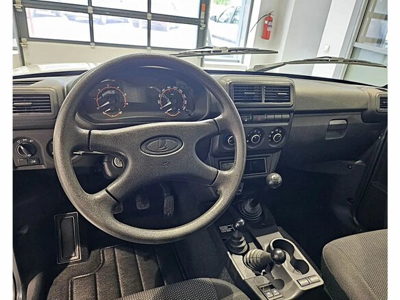 2026 Lada (ВАЗ) Niva Legend I Рестайлинг, белый, 1182100 рублей - вид 8