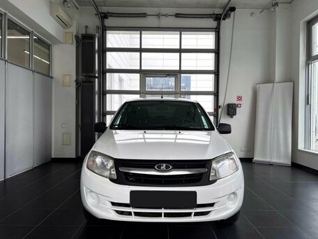 2012 Lada (ВАЗ) Granta I, белый, 300000 рублей, вид 2