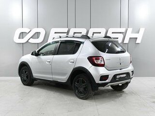 2018 Renault Sandero Stepway II Рестайлинг, серебристый, 940000 рублей, вид 2