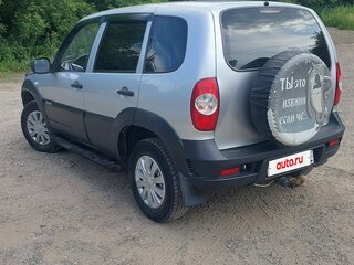 2011 Chevrolet Niva I Рестайлинг, серебристый, 564000 рублей, вид 5