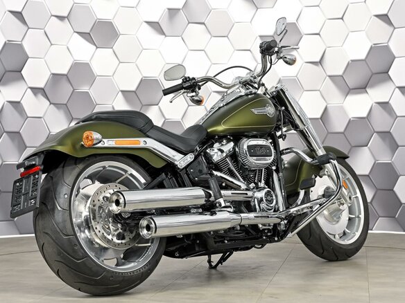 2022 Harley-Davidson Fat Boy, зелёный, 2599000 рублей - вид 6