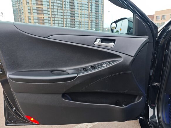 2011 Hyundai Sonata VI (YF), чёрный, 1100000 рублей - вид 13