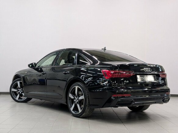 2018 Audi A6 55 TFSI V (C8), чёрный, 3480000 рублей - вид 3